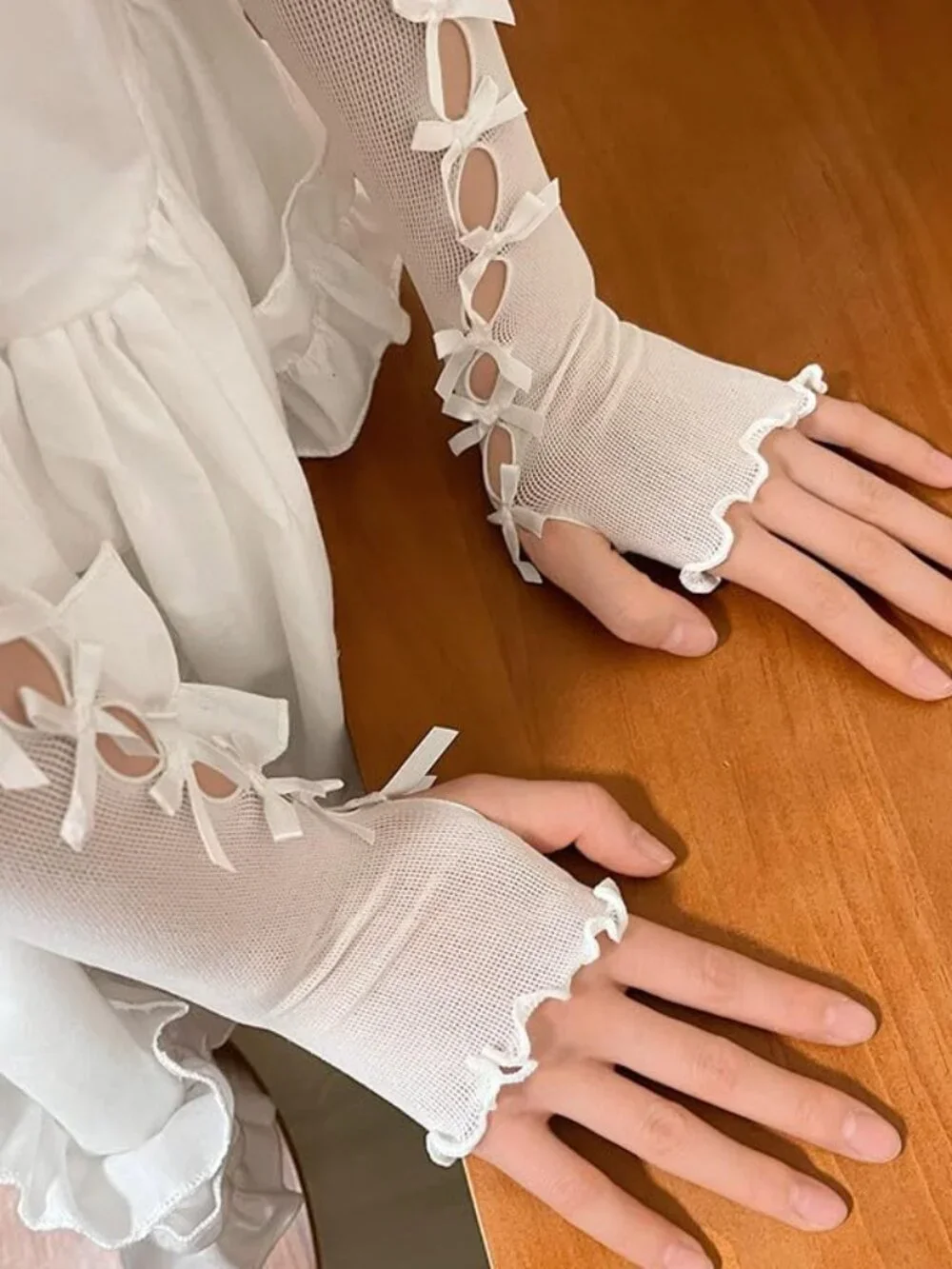 Y2K Lace Fingerless Gloves Gothic Bow Arm Sleeves Bridal Elbow Length Tulle